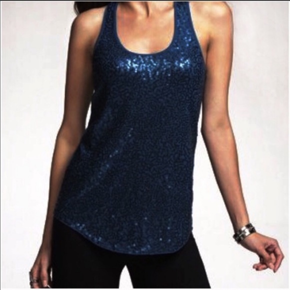 Old Navy Sequin Front Tank - M - Picture 2 of 5